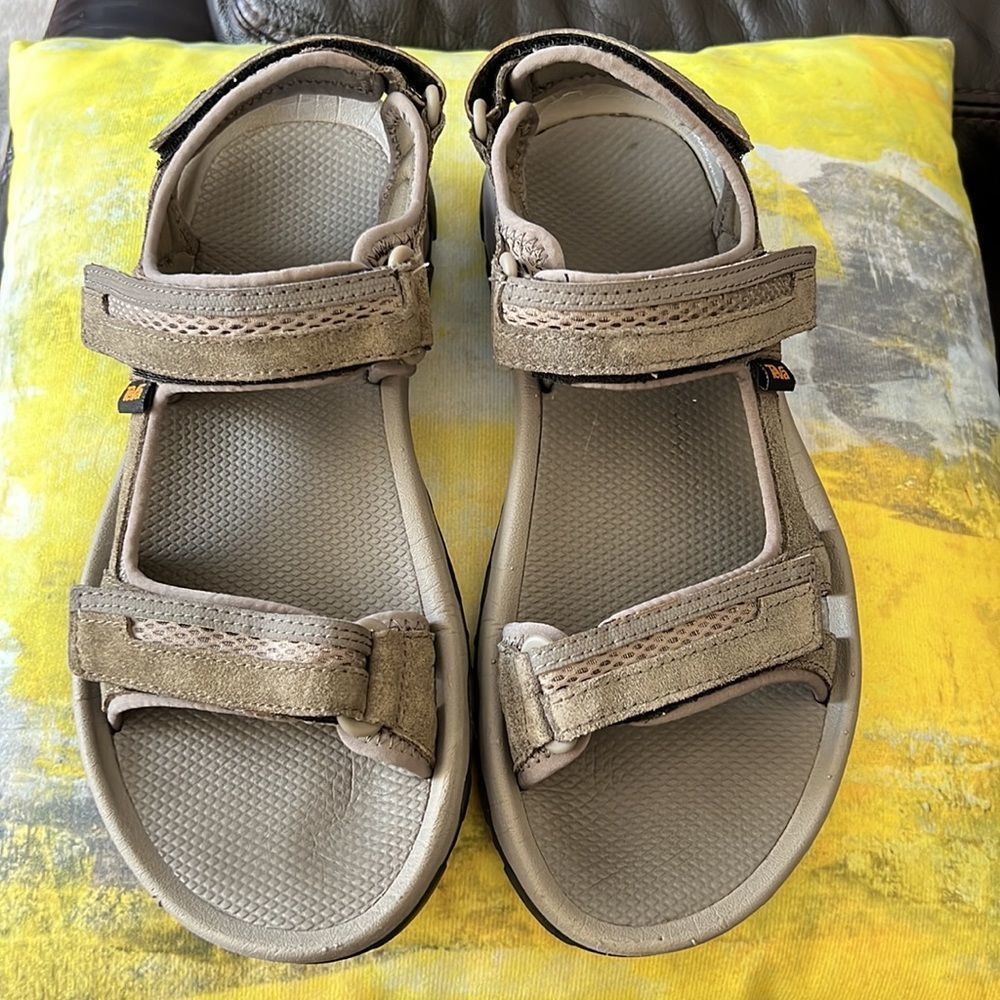 TEVA Hudson Bungee Cord sandal size 9 - Picture 2 of 8